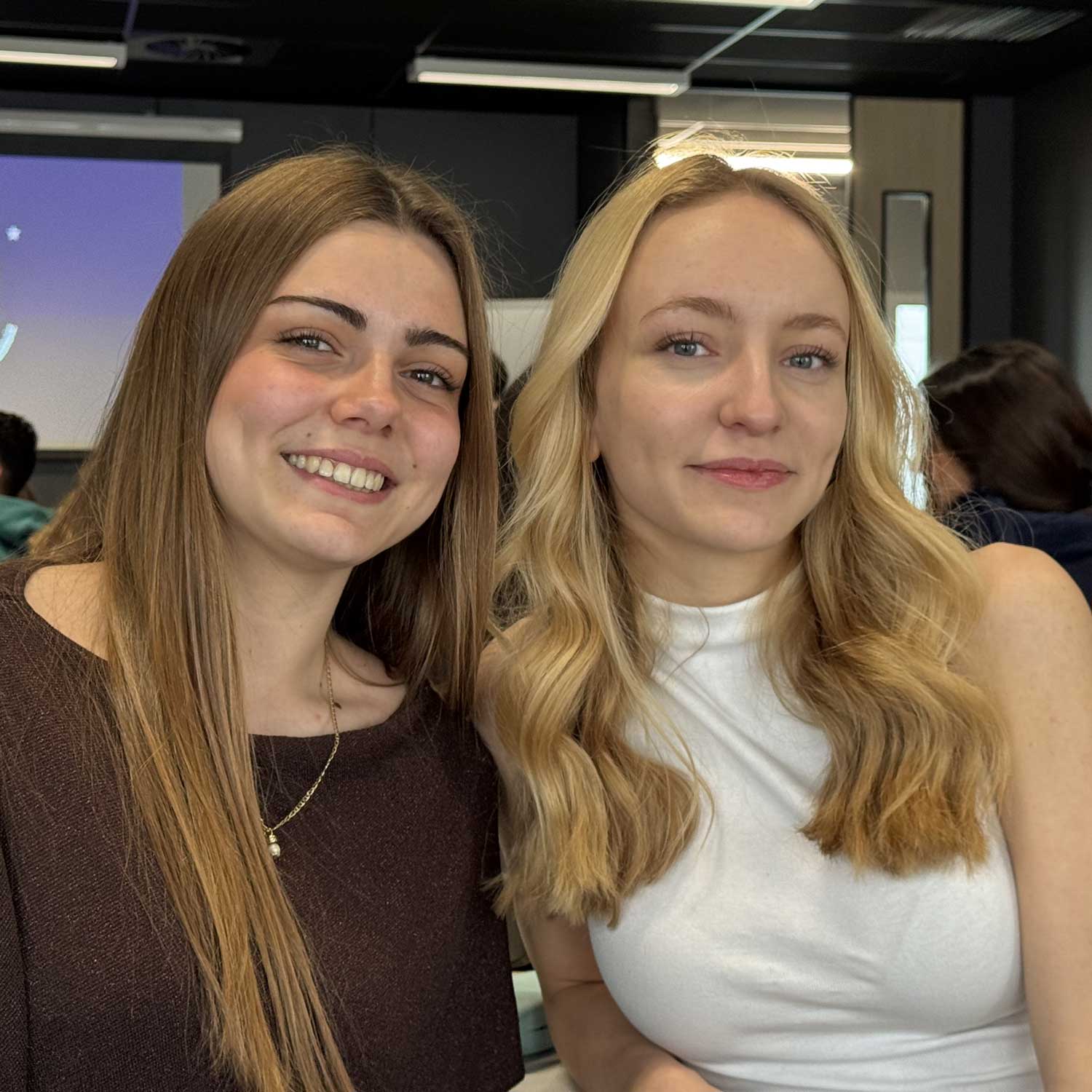 Uxue Sánchez and Aitana Esteban